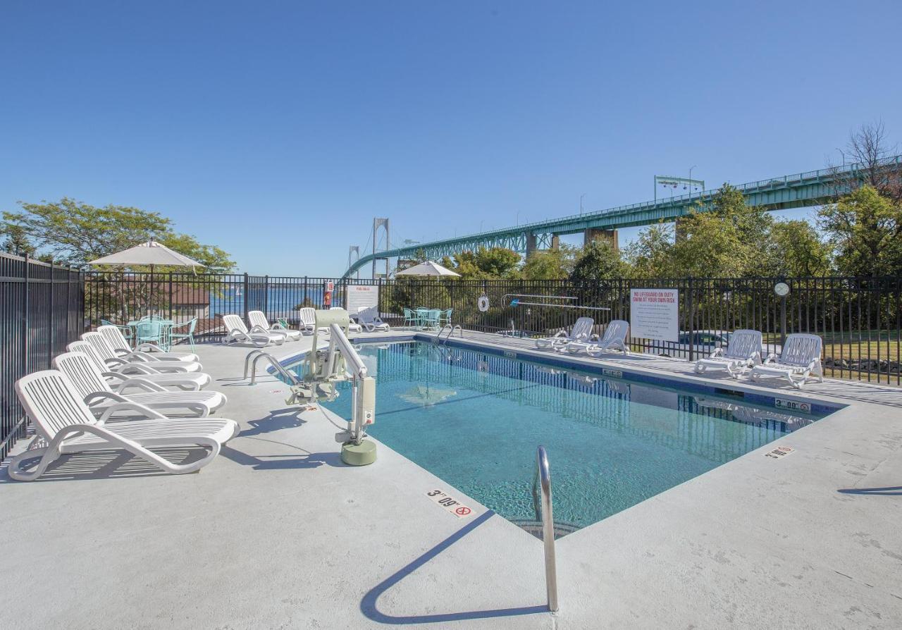 Club Wyndham Newport Overlook Jamestown Exterior photo