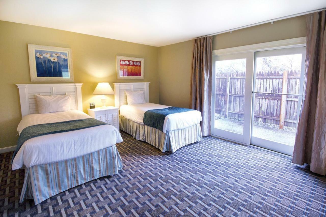 Club Wyndham Newport Overlook Jamestown Exterior photo