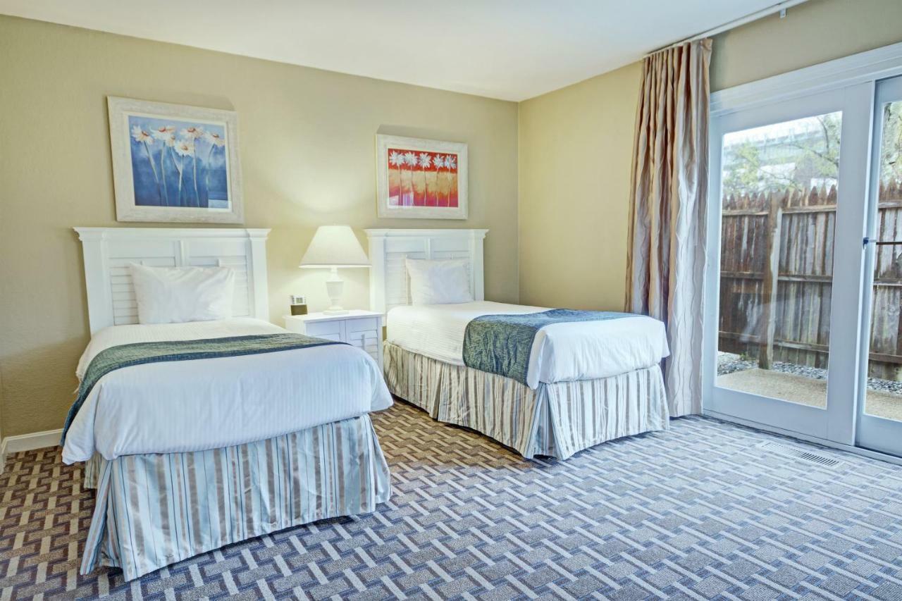Club Wyndham Newport Overlook Jamestown Exterior photo